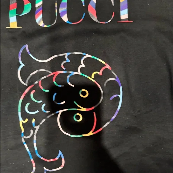 Emilio Pucci Black Graphic T-Shirt w/ scarf - Picture 2 of 3